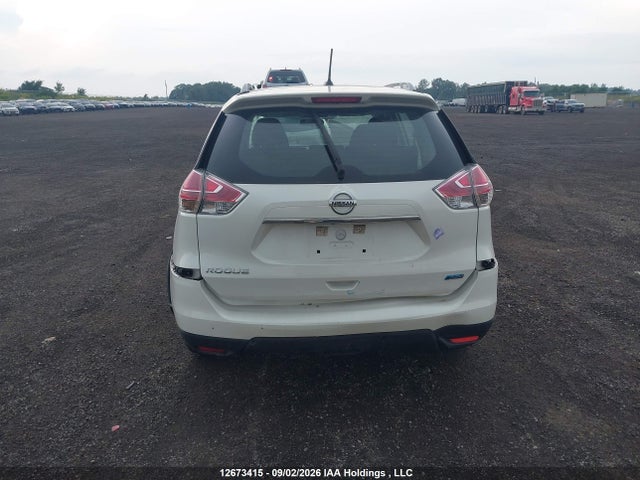 12673415 :رقم المزاد ، 5N1AT2MT6FC772811 vin ، 2015 Nissan Rogue S/sv مزاد بيع