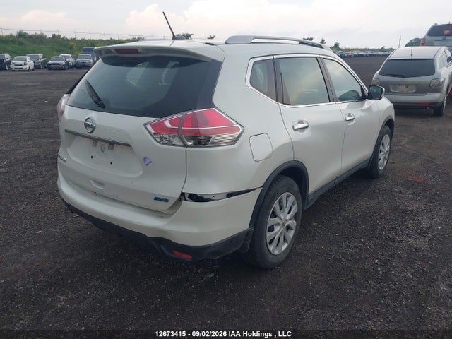 12673415 :رقم المزاد ، 5N1AT2MT6FC772811 vin ، 2015 Nissan Rogue S/sv مزاد بيع