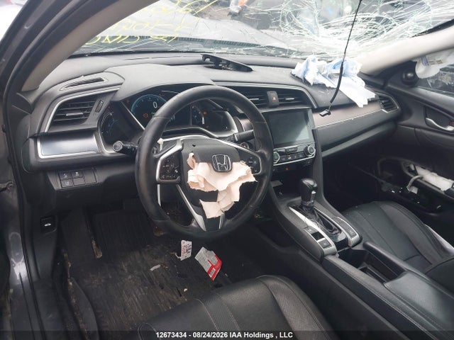 Honda Civic Touring 2017 2HGFC1F92HH104267 Image 18