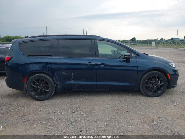 Chrysler Pacifica Limited 2025 2C4RC1GG7SR581979 Image 13