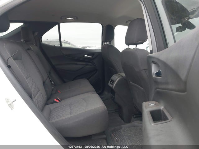 Продажа на аукционе авто 2018 Chevrolet Equinox Lt, vin: 2GNAXSEV6J6180553, номер лота: 12673493