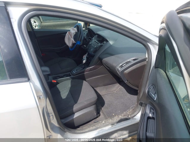 1FADP3F23GL341530 Ford FOCUS SE