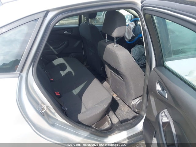 1FADP3F23GL341530 Ford FOCUS SE