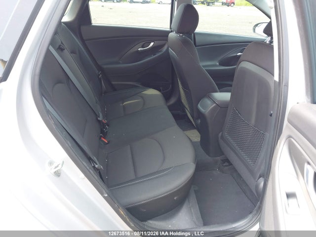Продажа на аукционе авто 2018 Hyundai Elantra Gt, vin: KMHH35LE1JU006085, номер лота: 12673516