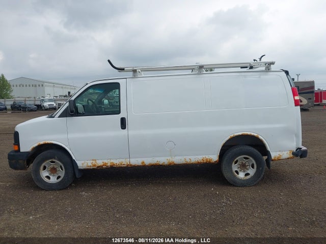 12673546 :رقم المزاد ، 1GCGG25U271203624 vin ، 2007 Chevrolet Express G2500 مزاد بيع