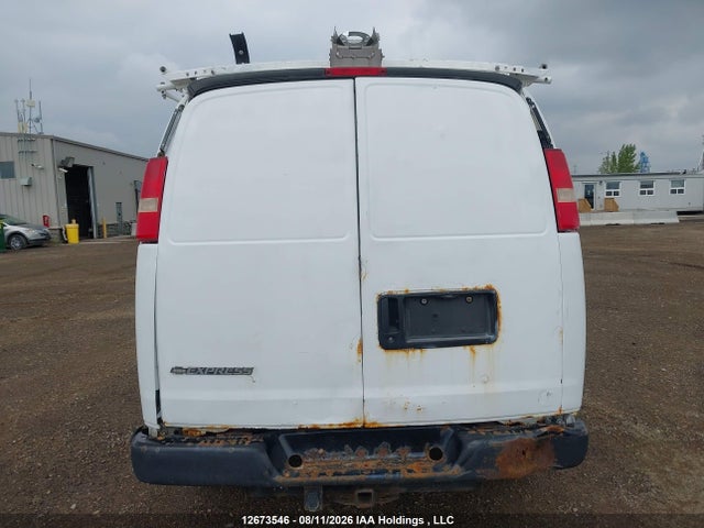 12673546 :رقم المزاد ، 1GCGG25U271203624 vin ، 2007 Chevrolet Express G2500 مزاد بيع