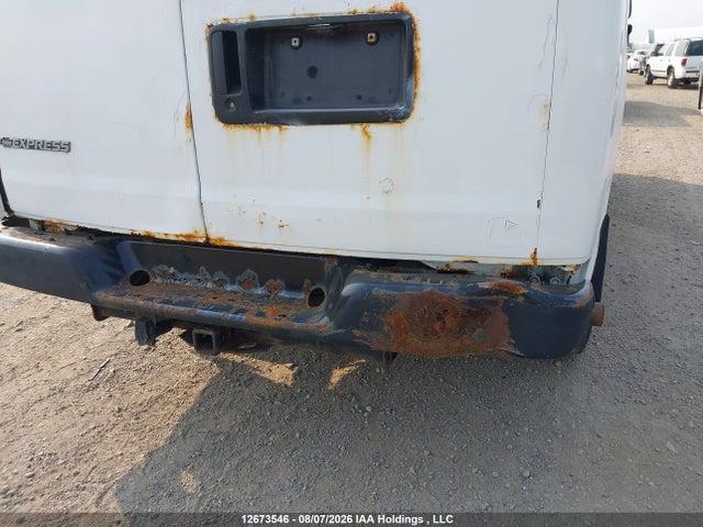12673546 :رقم المزاد ، 1GCGG25U271203624 vin ، 2007 Chevrolet Express G2500 مزاد بيع
