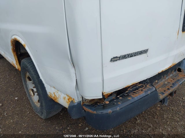 12673546 :رقم المزاد ، 1GCGG25U271203624 vin ، 2007 Chevrolet Express G2500 مزاد بيع
