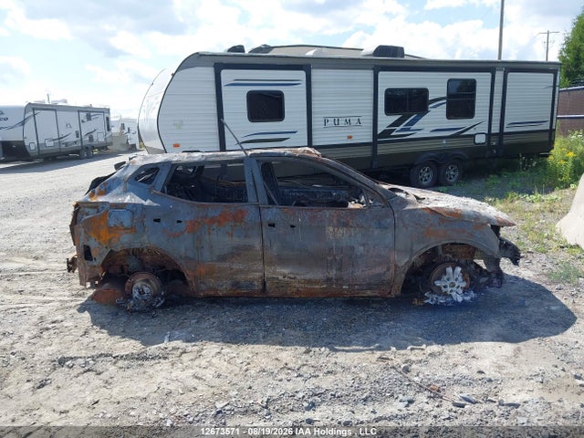 JN1BJ1CR9HW100566 Nissan Qashqai S/sl/sv