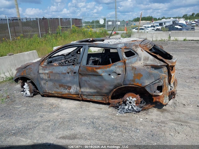 JN1BJ1CR9HW100566 Nissan Qashqai S/sl/sv
