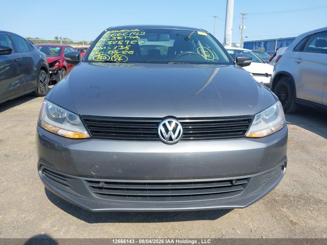 2014 Volkswagen Jetta 2.0l Trendline+ მანქანა იყიდება აუქციონზე, vin: 3VW2K7AJ1EM328922, აუქციონის ნომერი: 12666143