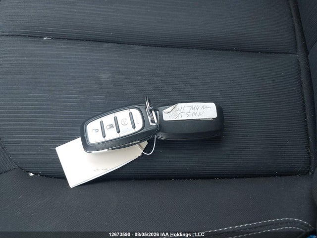 12673590 :رقم المزاد ، 2C4RC1ZG6MR554823 vin ، 2021 Chrysler Grand Caravan Sxt مزاد بيع
