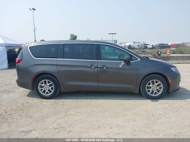 12673590 :رقم المزاد ، 2C4RC1ZG6MR554823 vin ، 2021 Chrysler Grand Caravan Sxt مزاد بيع