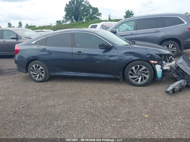 Honda Civic 2019 2HGFC2F75KH031827 Image 14