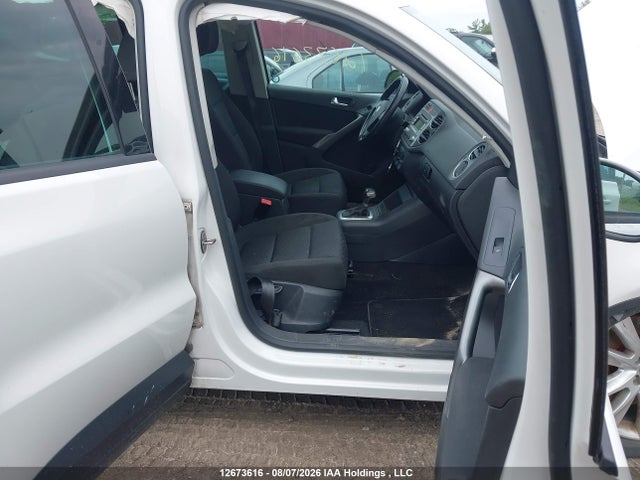 Продажа на аукционе авто 2009 Volkswagen Tiguan, vin: WVGBV95N49W506410, номер лота: 12673616