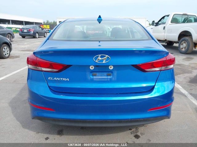 Продажа на аукционе авто 2018 Hyundai Elantra Gl Se, vin: KMHD84LF2JU692706, номер лота: 12673638