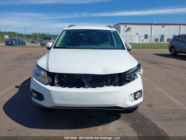 WVGHV7AX1FW575802 Volkswagen Tiguan S/se/sel/r-line