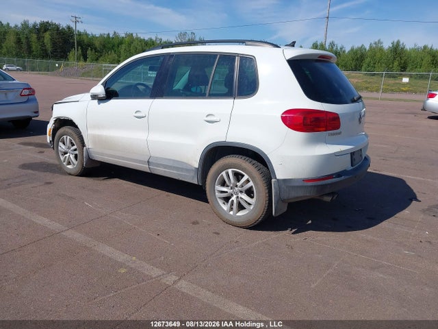 WVGHV7AX1FW575802 Volkswagen Tiguan S/se/sel/r-line
