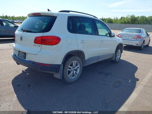 WVGHV7AX1FW575802 Volkswagen Tiguan S/se/sel/r-line