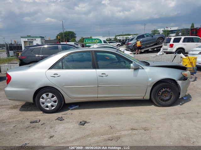 12673669 :رقم المزاد ، JTDBE32K030139835 vin ، 2003 Toyota Camry Le/se/xle مزاد بيع