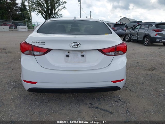Продажа на аукционе авто 2015 Hyundai Elantra Sport Appearance, vin: KMHDH4AE0FU417742, номер лота: 12673671