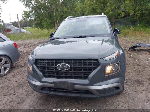 KMHRC8A34PU243136 Hyundai Venue Preferred With Two-tone Body Colour