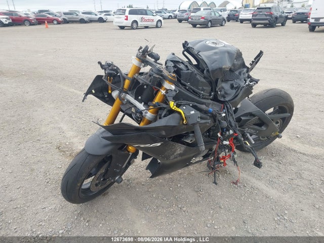 Yamaha YZFR6 2017 JYARJ28N3HA000155 Image 2