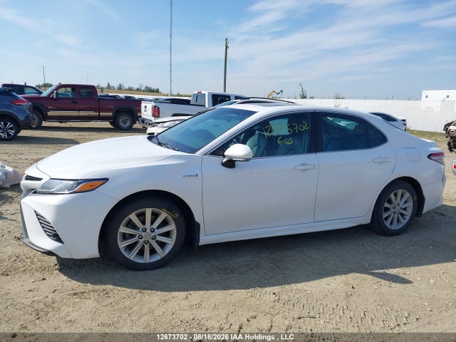 4T1B21HK3JU500061 Toyota CAMRY HYBRID