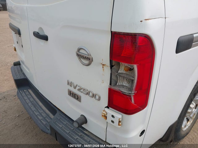 1N6BF0KY6FN806492 Nissan Nv Cargo Nv2500 Hd Sv V6