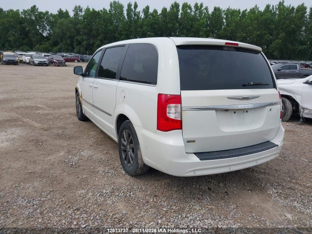 2015 Chrysler Town & Country მანქანა იყიდება აუქციონზე, vin: 2C4RC1HG5FR714730, აუქციონის ნომერი: 12673737