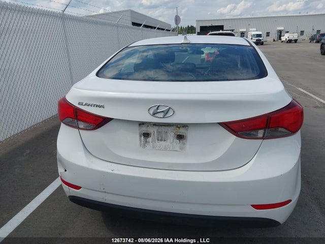 Hyundai Elantra Limited 2015 5NPDH4AEXFH564200 Image 17