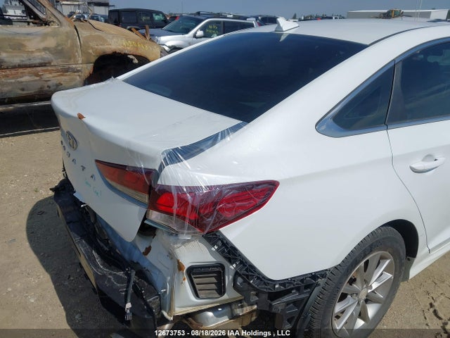 5NPE24AF8JH711914 Hyundai SONATA SE