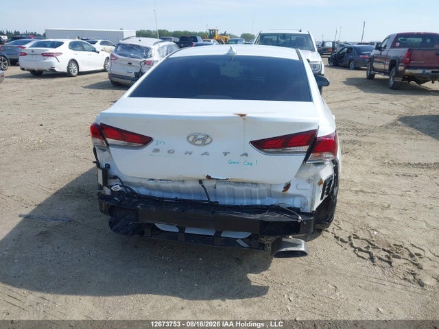 5NPE24AF8JH711914 Hyundai SONATA SE