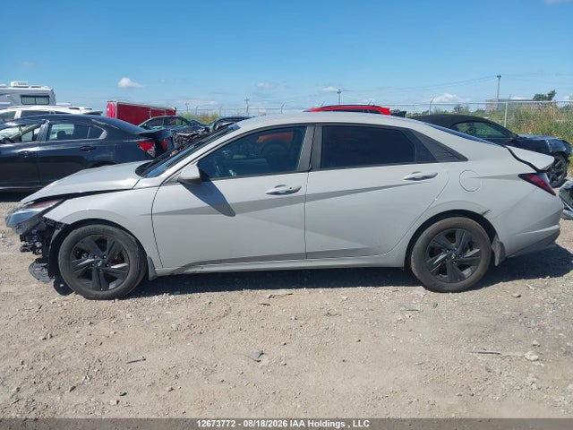 12673772 :رقم المزاد ، KMHLM4AG4MU184406 vin ، 2021 Hyundai Elantra Preferred Ivt مزاد بيع