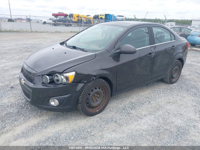 Chevrolet SONIC LT 2015 1G1JC5SH2F4158880 Image 2