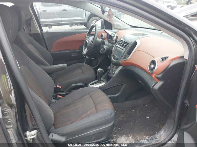 Chevrolet SONIC LT 2015 1G1JC5SH2F4158880 Image 5