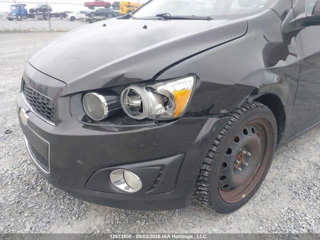 Chevrolet SONIC LT 2015 1G1JC5SH2F4158880 Image 6