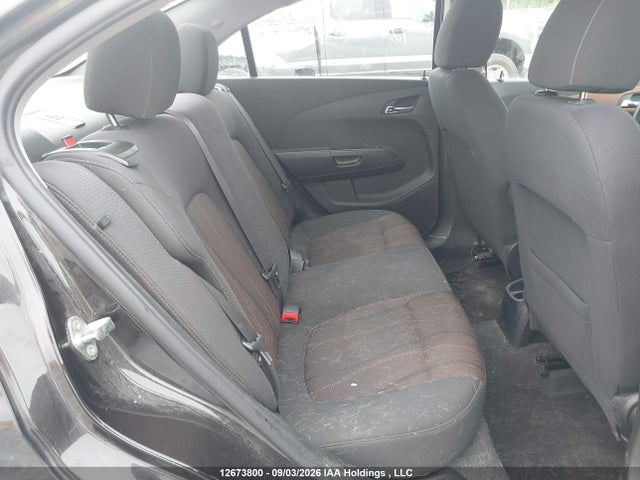 Chevrolet SONIC LT 2015 1G1JC5SH2F4158880 Image 8