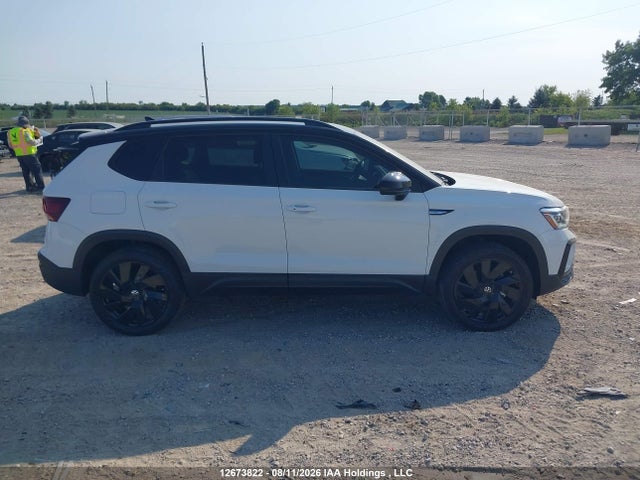 3VVLX7B23RM117583 Volkswagen Taos Comfortline Black Edition