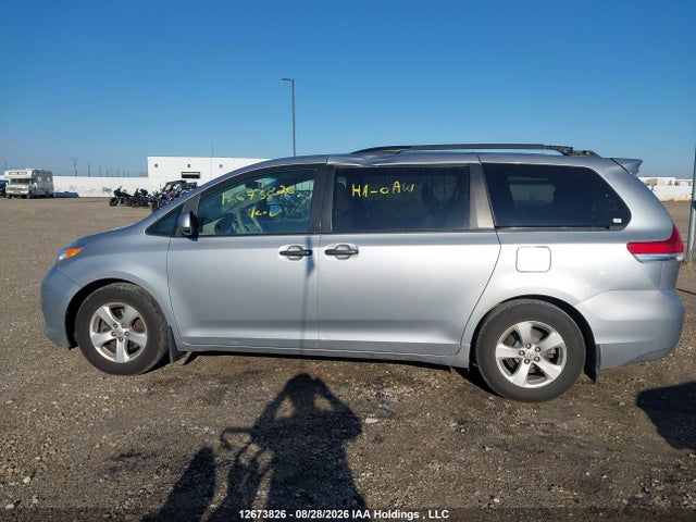 Aukcja sprzedaży 2014 Toyota Sienna, vin: 5TDZK3DC3ES469787, numer aukcji: 12673826