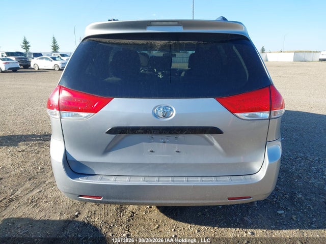 Aukcja sprzedaży 2014 Toyota Sienna, vin: 5TDZK3DC3ES469787, numer aukcji: 12673826