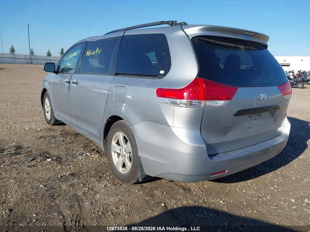 Aukcja sprzedaży 2014 Toyota Sienna, vin: 5TDZK3DC3ES469787, numer aukcji: 12673826