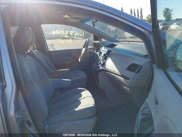 Aukcja sprzedaży 2014 Toyota Sienna, vin: 5TDZK3DC3ES469787, numer aukcji: 12673826