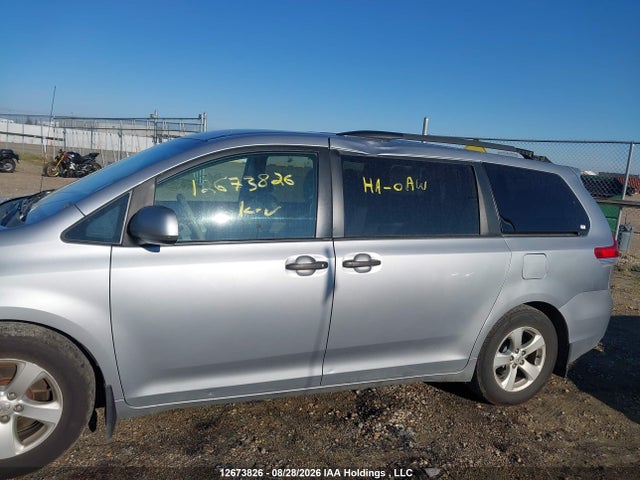 Aukcja sprzedaży 2014 Toyota Sienna, vin: 5TDZK3DC3ES469787, numer aukcji: 12673826