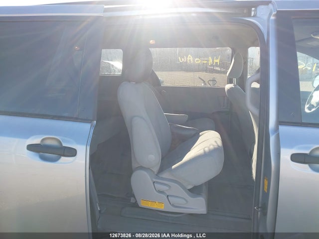Aukcja sprzedaży 2014 Toyota Sienna, vin: 5TDZK3DC3ES469787, numer aukcji: 12673826