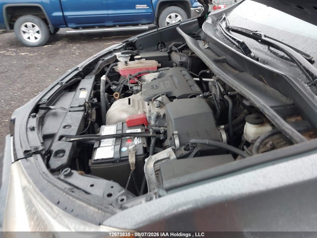 2T3BFREV2JW782590 Toyota RAV4 LE