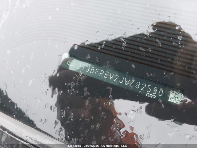 2T3BFREV2JW782590 Toyota RAV4 LE