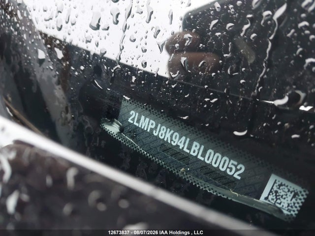 12673837 :رقم المزاد ، 2LMPJ8K94LBL00052 vin ، 2020 Lincoln Nautilus Reserve مزاد بيع