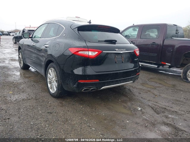 12589709 :رقم المزاد ، ZN661XUL9HX226866 vin ، 2017 Maserati Levante مزاد بيع