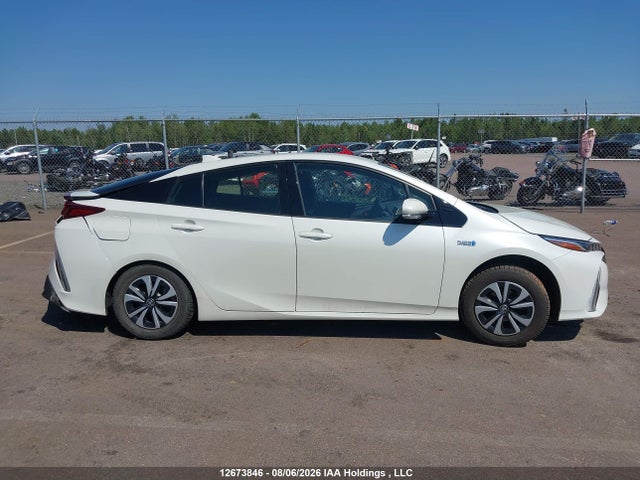 Toyota PRIUS PRIME 2018 JTDKARFP3J3069568 Image 13